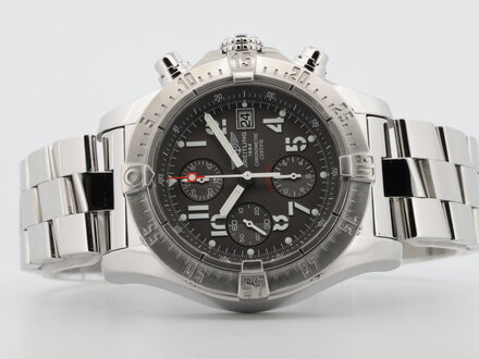 Breitling Breitling Avenger Skylander A13380 Like New Full Set