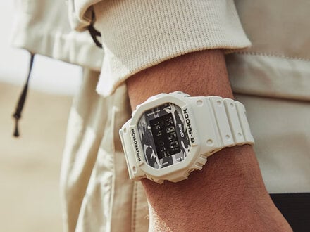 Casio G-Shock DW-5600CA-8ER