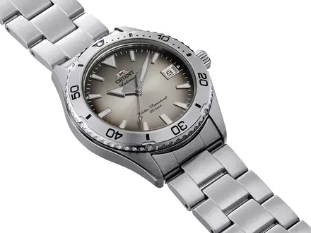 Orient Sports Diver Design 40 RA-AC0Q16N
