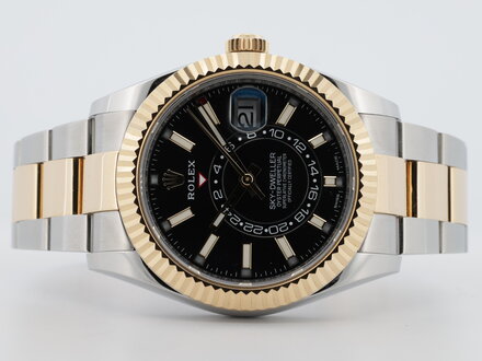 Rolex Rolex Sky-Dweller 42 326933 02/2022 Good Condition Full Set