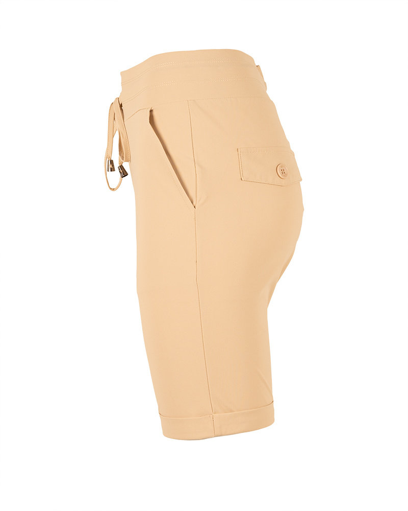 Beige travelstof short van Mi Piace