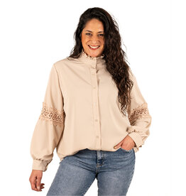 El-Vita Beige blouse met gehaakte doorkijkmouw