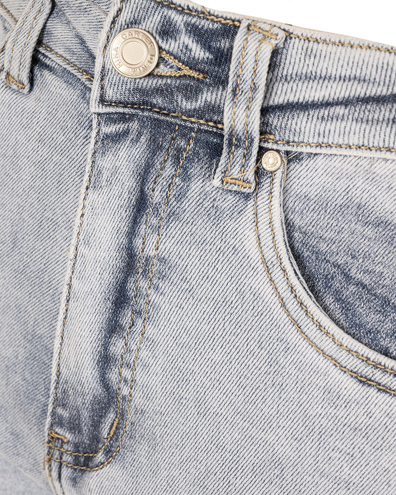 Light blue high waist mom jeans van Nina Carter