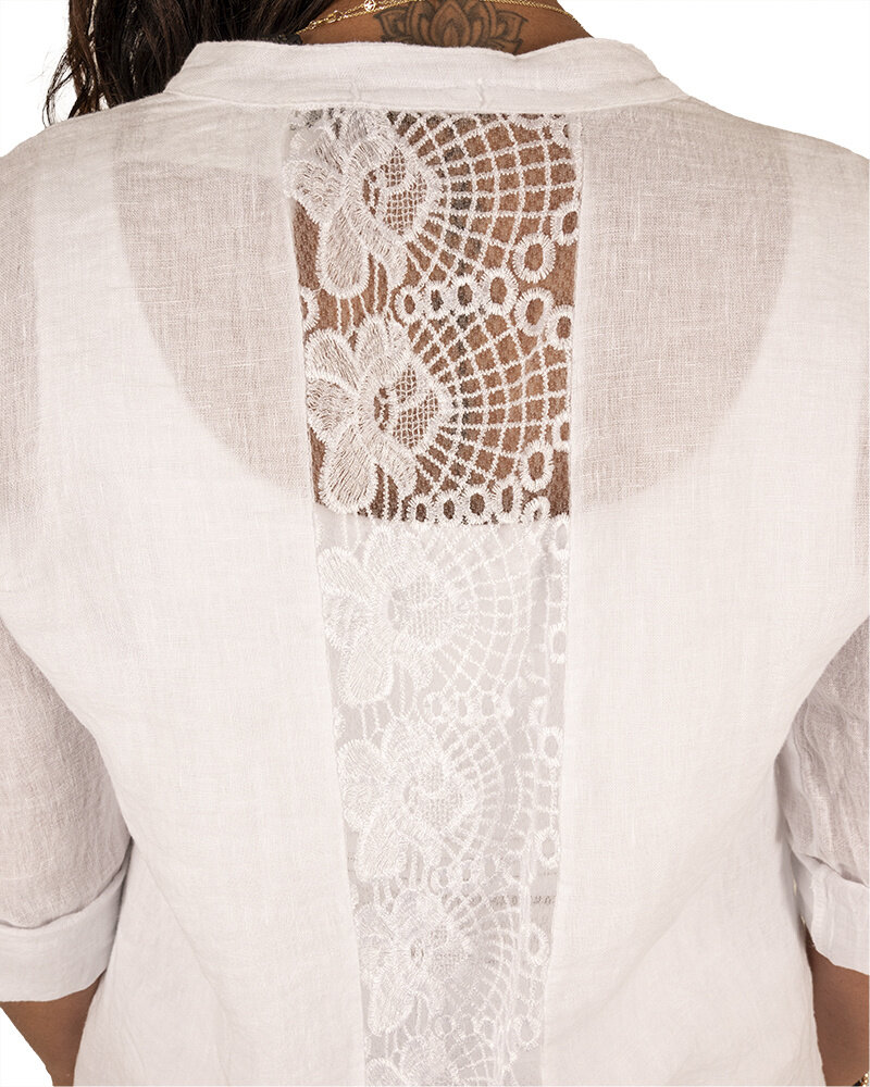 Witte linnen blouse met kanten inzet van Perla Nera