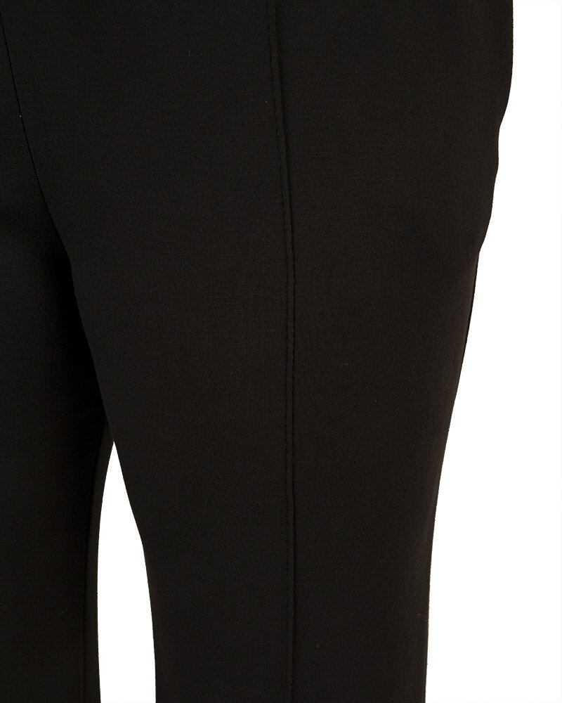 Zwarte jogpantalon met wijde pijp van New Collection