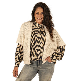 Ambika Beige grofgebreid vest van Ambika