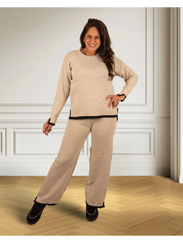 Beige comfy pak bies