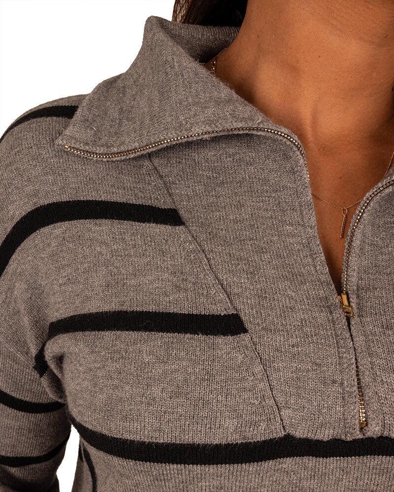 Grijs/zwart gestreepte schipperstrui  van Cosmoda