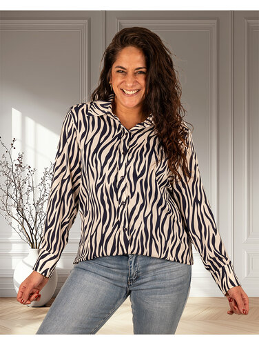 Ecru/donkerblauw zebraprint blouse