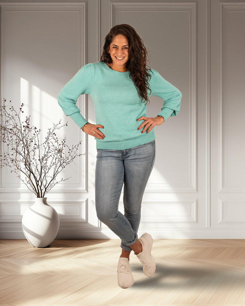 Zeegroene trui pofmouw