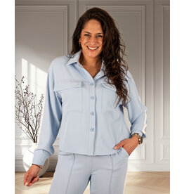 Vera Jo Lichtblauwe blouse met bies