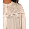 Witte blouse met kant van Wiya
