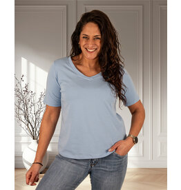 Gemma Ricceri Lichtblauw basis shirt V-hals