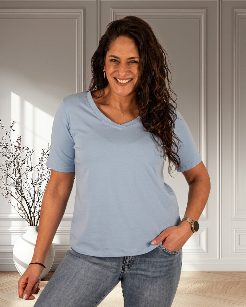 Lichtblauw basis shirt V-hals van Gemma Ricceri