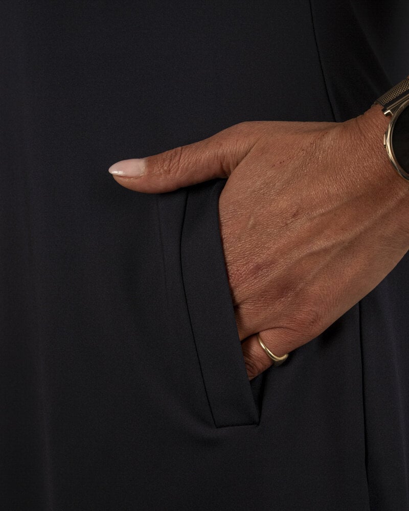 Donkerblauw travelstof jurkje van New Collection