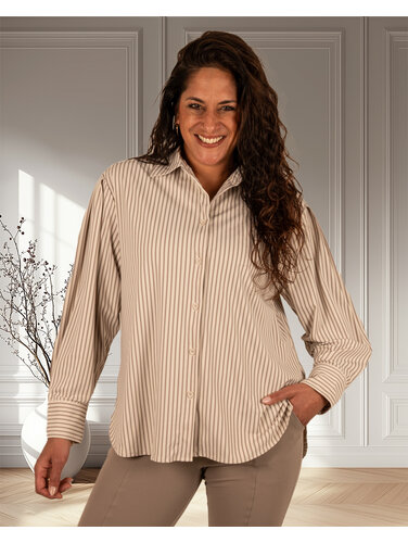 Mi  Piace Taupe/kit travelstof blouse van Mi Piace