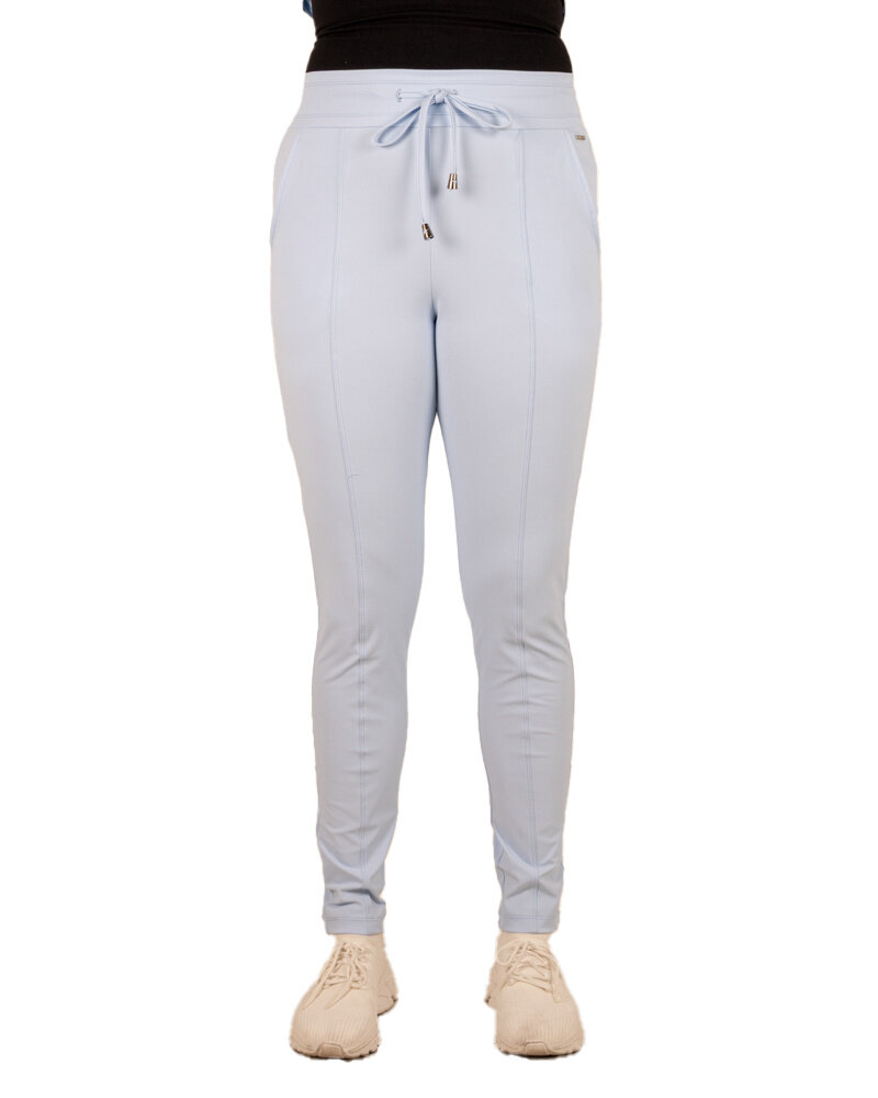 Lichtblauwe travelstof broek van Mi Piace