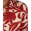 Ecru/rood bladerenprint travelstof blouse van By Swan