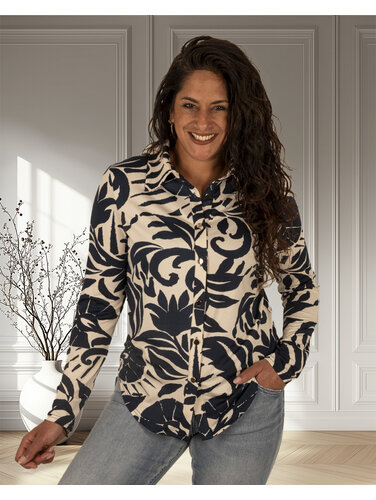 Ecru/donkerblauw bladerenprint blouse van By Swan