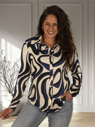 Ecru/blauw/zwart print blouse van By Swan