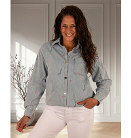 Gemma Ricceri Lichtblauwe blouse met borduur