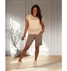 Mi  Piace Taupe  travelstof short van Mi Piace
