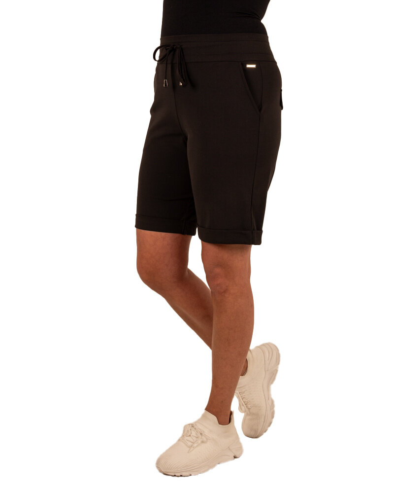 Zwarte travelstof short van Mi Piace
