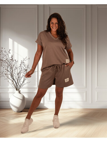 Taupe joggingpak kort