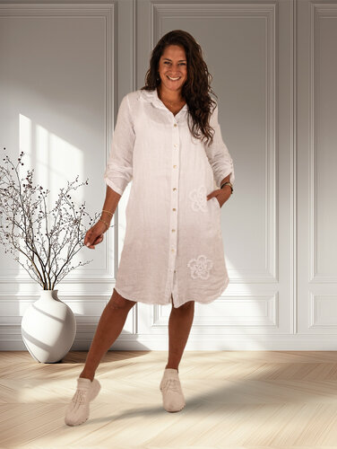 Gemma Ricceri Witte linnen jurk met bloemen