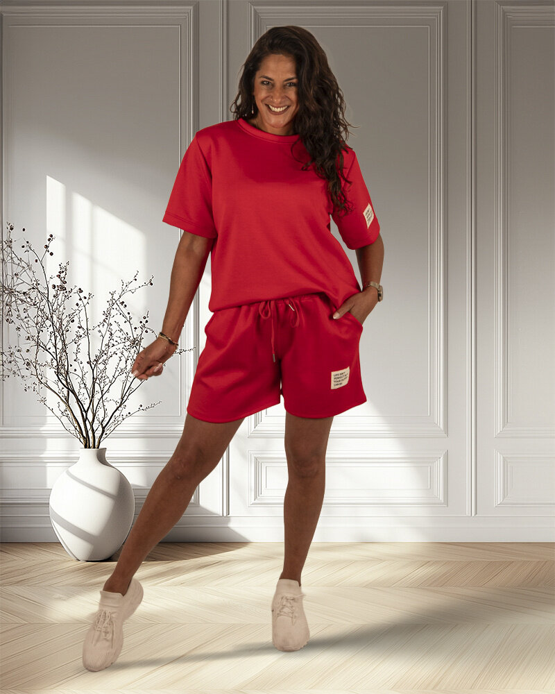 Rood joggingpak kort van El-Vita