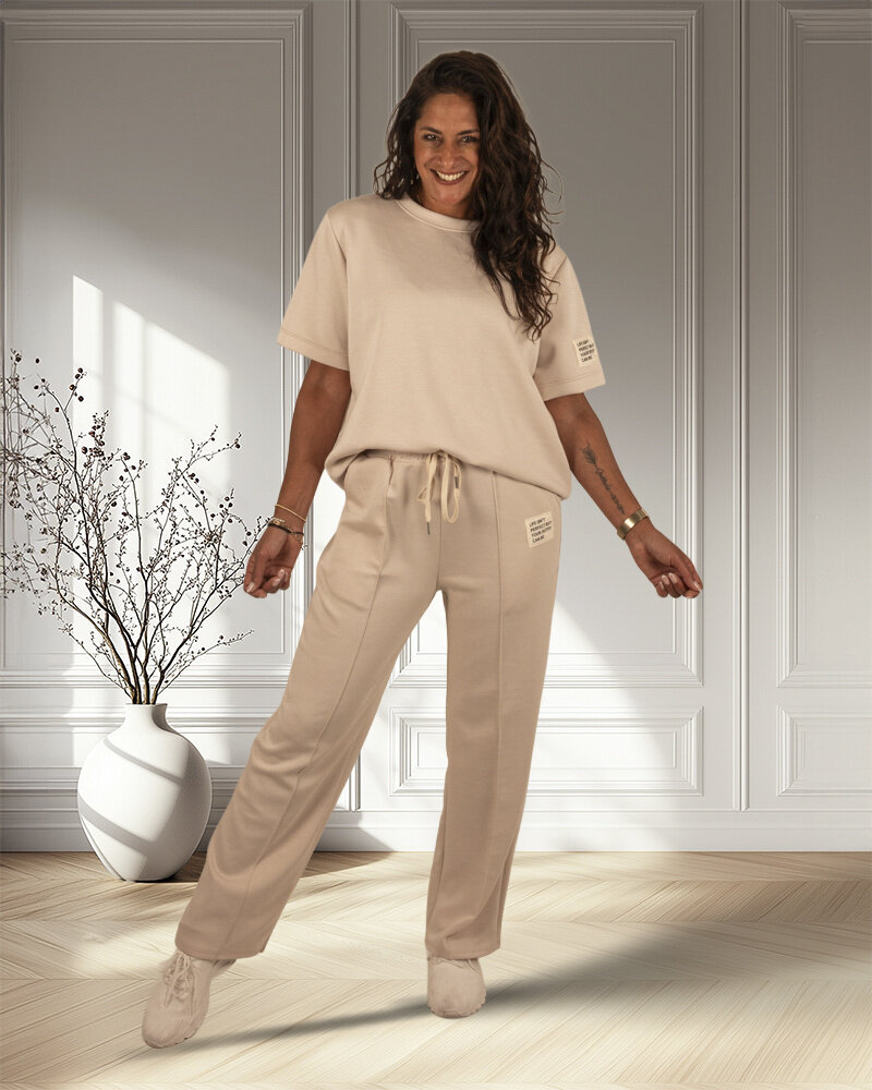 Beige joggingpak lang van El-Vita