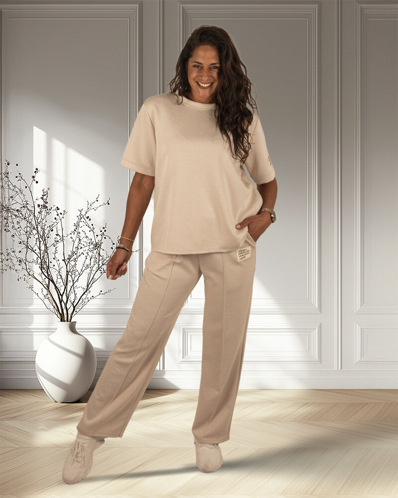 Beige joggingpak lang van El-Vita
