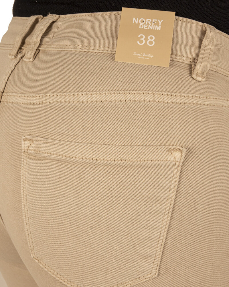 Beige high waist capri van Norfy