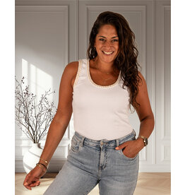 Gemma Ricceri Wit hemdje gevlochten