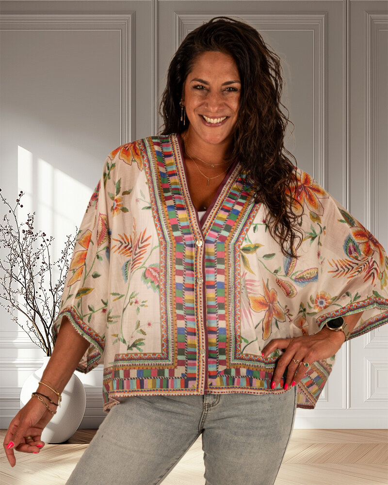 Ecru korte blouse bloemenprint van Forza