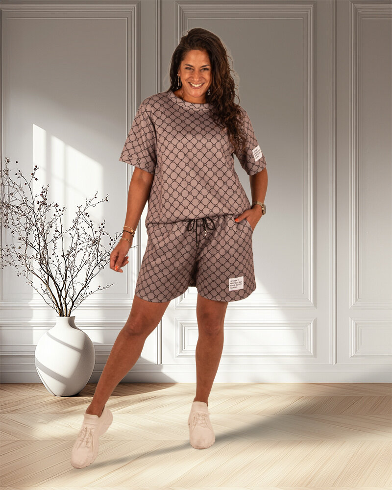 Taupe joggingpak kort print van El-Vita