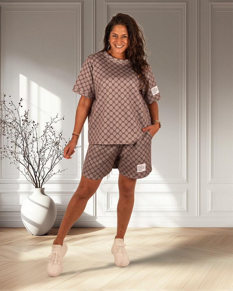Taupe joggingpak kort print van El-Vita