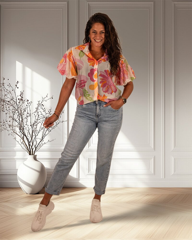 Oranje/roze  bloemenprint blouse pofmouw van Vera Jo