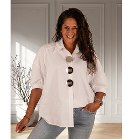 Witte blouse met buttonknopen