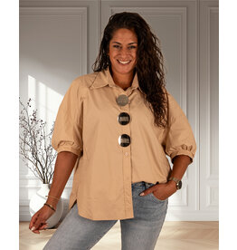 Beige blouse met buttonknopen