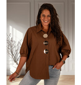 Donkerbruine blouse met buttonknopen