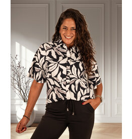 Mi  Piace Dark blue/off white flower print travelstof blouse van Mi piace