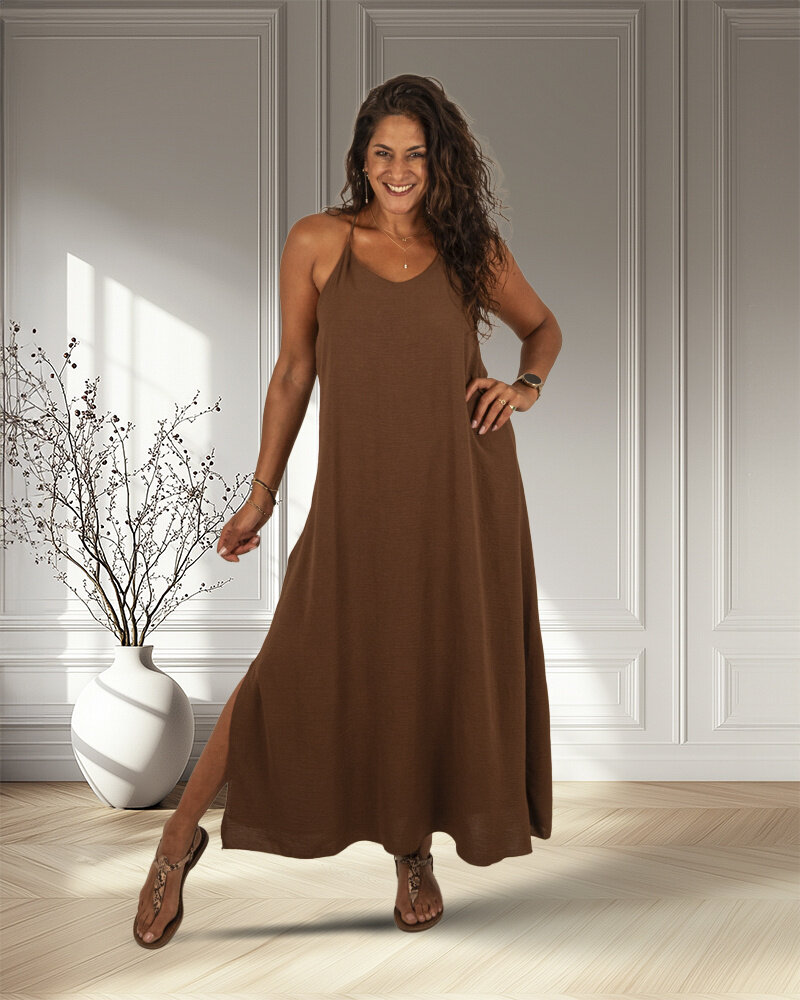 Donkerbruine lange jurk van Promise Fashion