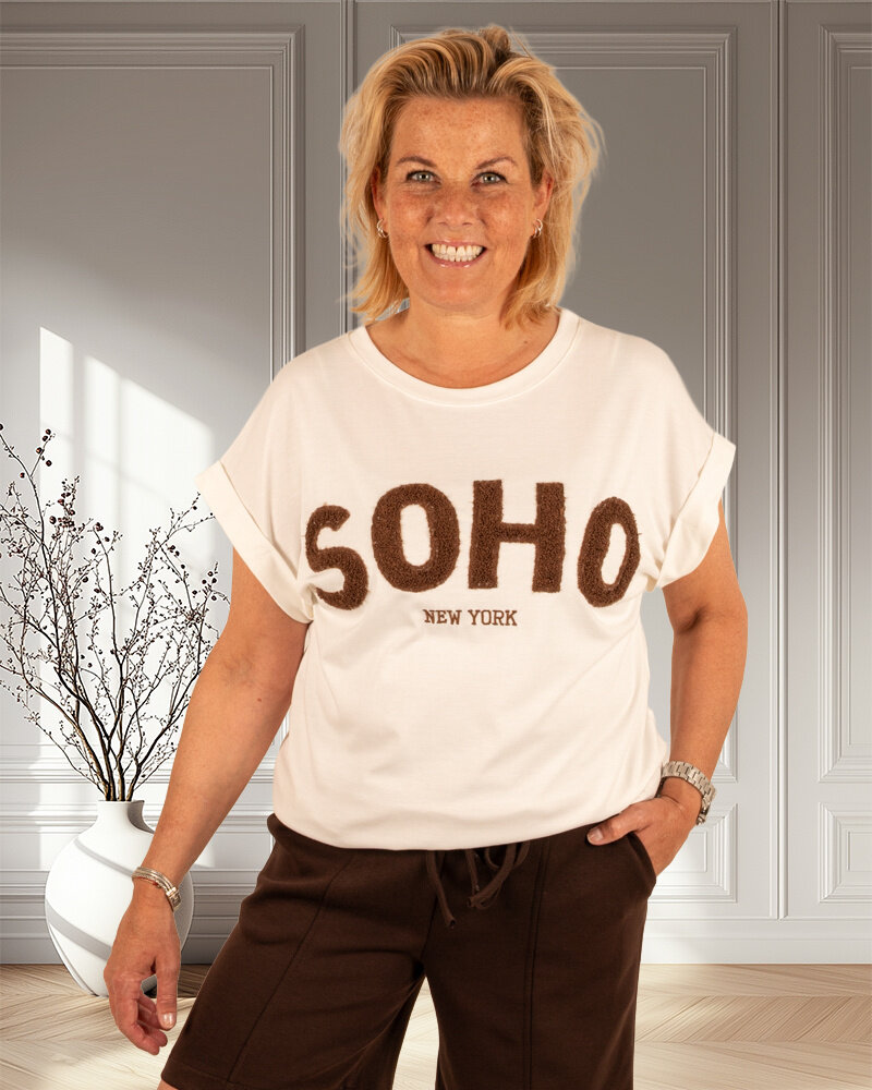 Off-white shirt "Soho" van Gemma Ricceri