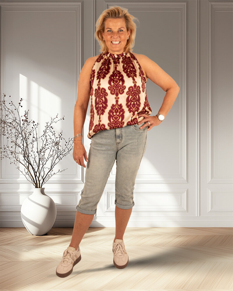 Beige/bordeaux ornamentenprint haltertop van Vera Jo