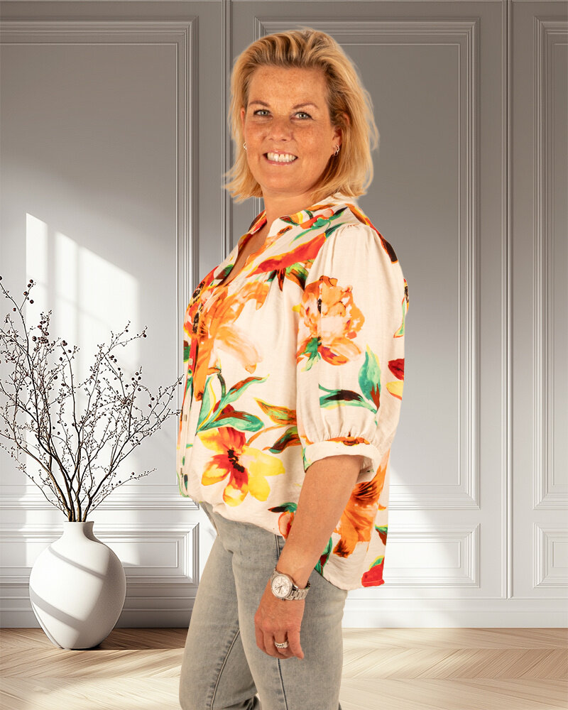 Off-white blouse bloemenprint van Gemma Ricceri