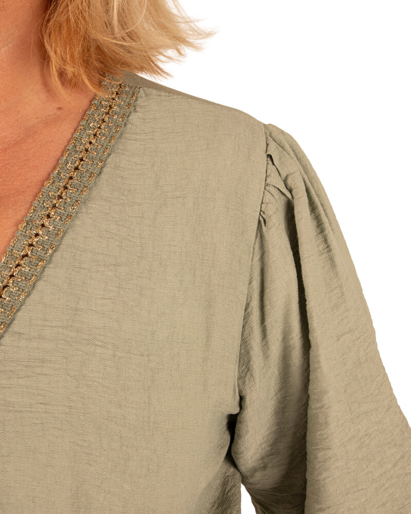 Legergroene jurk pofmouw van New Collection