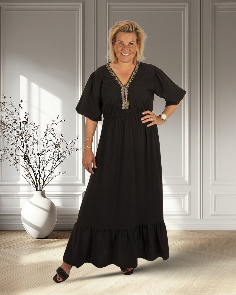 Zwarte lange jurk pofmouw van New Collection