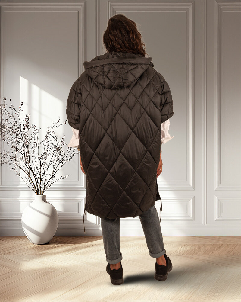 Zwarte lange oversized bodywarmer van Fly Luxury