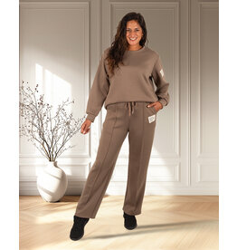 Taupe joggingpak lange mouw